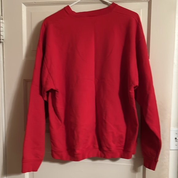 Fruit of the Loom red Christmas sweatshirt w/teddy bears and Christmas 🎄 tree - Picture 3 of 5